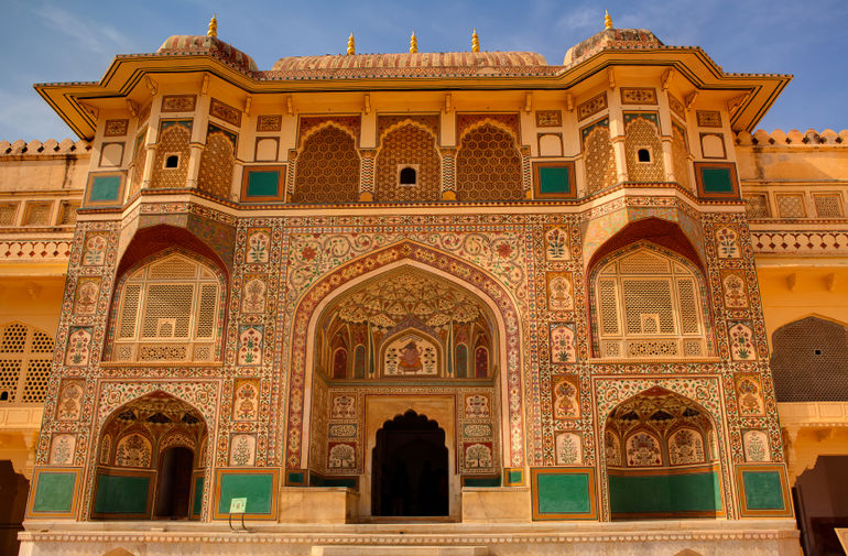 amber-fort-courtyard-in-jaipur-rajasthan-india-photo_1777625-770tall